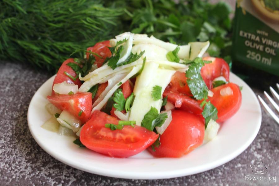 Диетический салат из помидоров с яичным белком