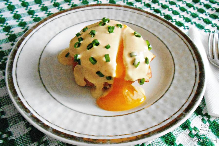 Яйца Бенедикт с беконом - пошаговый рецепт с фото