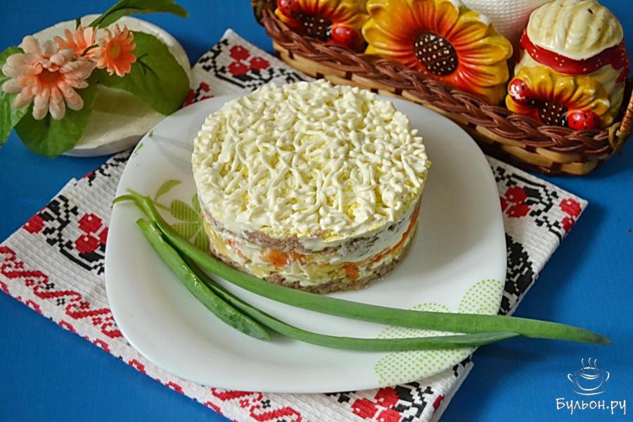 Слоеный салат с тунцом - пошаговый рецепт с фото