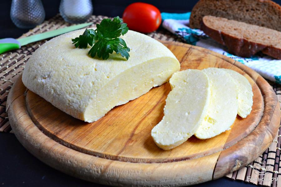 Домашний сыр из молока, яиц и кефира