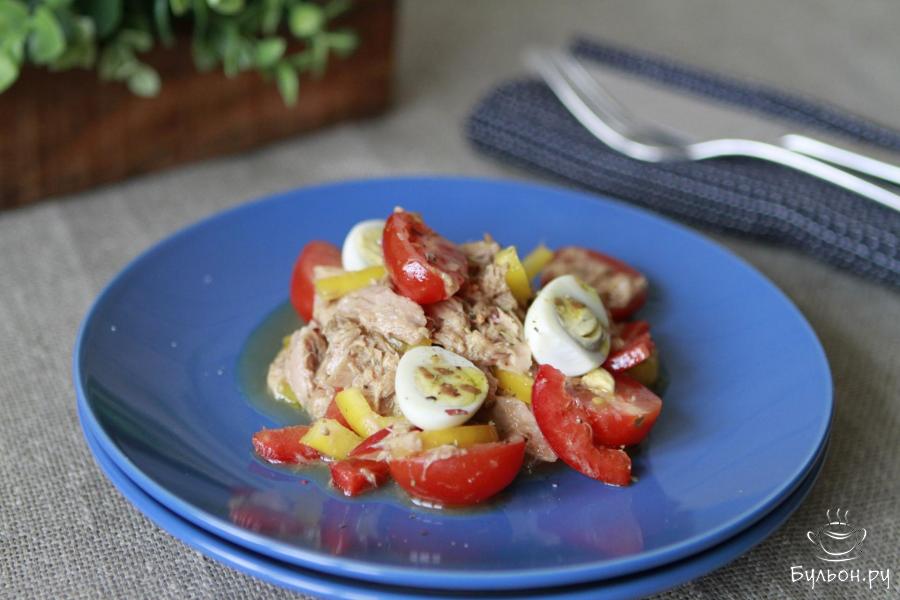 Овощной салат с тунцом и яйцами - пошаговый рецепт с фото