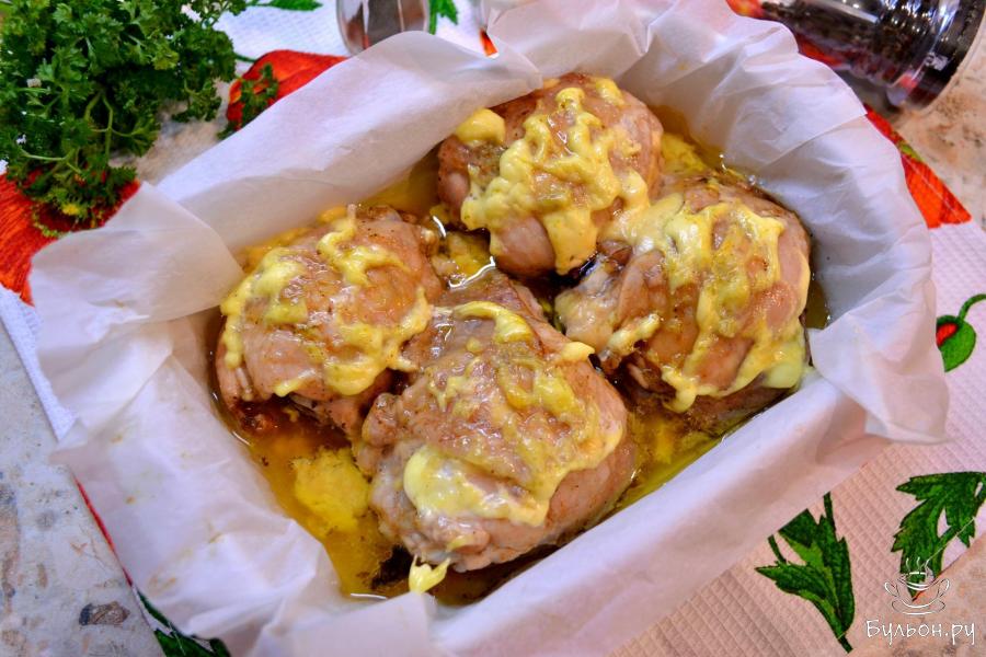 Куриные бедрышки в духовке с сыром и чесноком - пошаговый рецепт с фото