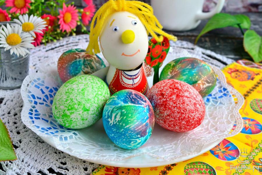 Яйца пасхальные цветные - два способа окрашивания