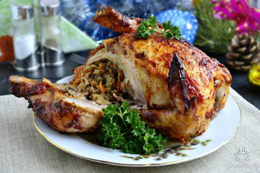 Курица фаршированная гречкой - пошаговый рецепт с фото