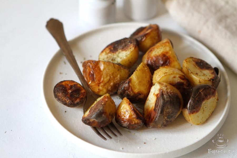 Картофель из детства с чесноком и травами - пошаговый рецепт с фото