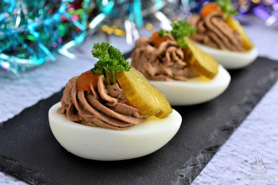 Яйца фаршированные печенью - пошаговый рецепт с фото