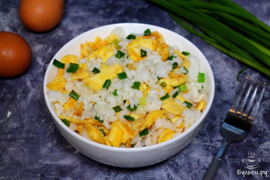 Рис с яйцом и луком - пошаговый рецепт с фото