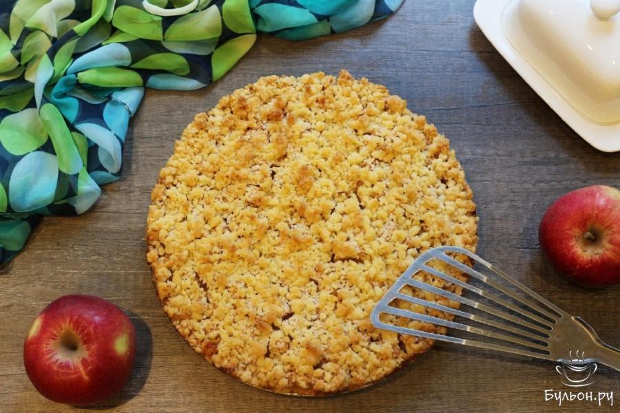 Рассыпчатый пирог с яблочной начинкой