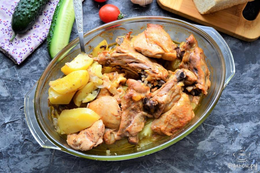 Бедро курицы с картошкой в духовке Бедро курицы с картошкой в духовке