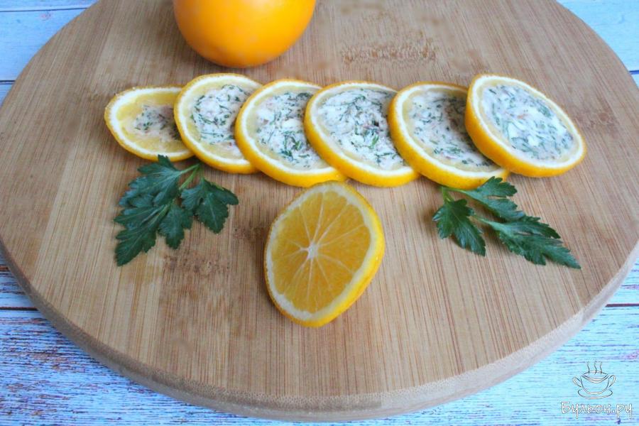 Фаршированные лимоны с рыбными консервами - пошаговый рецепт с фото