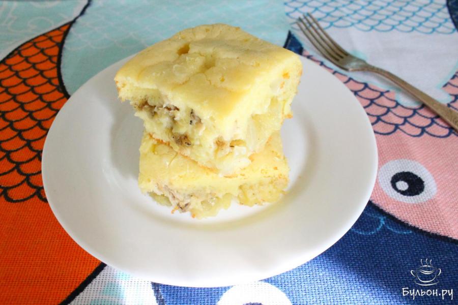 Быстрый заливной пирог с картошкой и рыбными консервами - пошаговый рецепт с фото