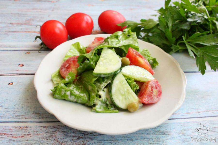 Овощной салат с помидорами, огурцами и зеленым горошком - пошаговый рецепт с фото
