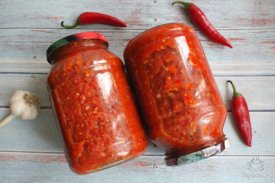 Аджика из помидор, чеснока и сладких перцев на зиму - пошаговый рецепт с фото