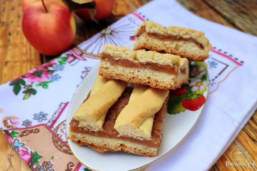Пирог с яблоком и вареньем - пошаговый рецепт с фото