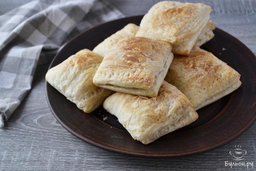 Слойки с картофелем и сыром в духовке - пошаговый рецепт с фото