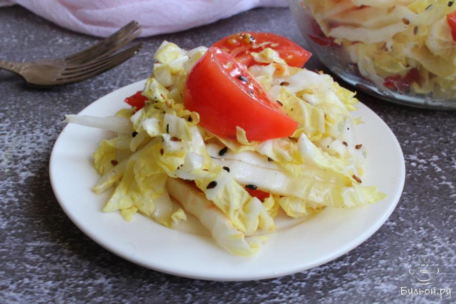 Салат из пекинской капусты с помидорами и кунжутом - пошаговый рецепт с фото