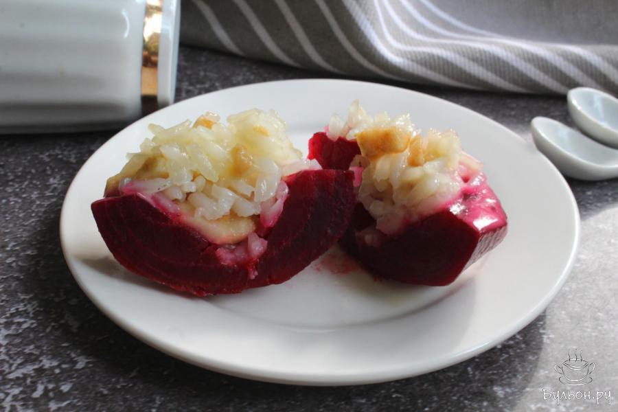 Фаршированная свекла с рисом и яблоками на десерт - пошаговый рецепт с фото
