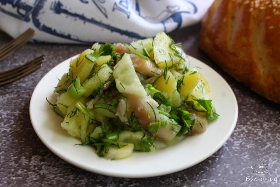 Салат с копченой скумбрией, рецепты с фото