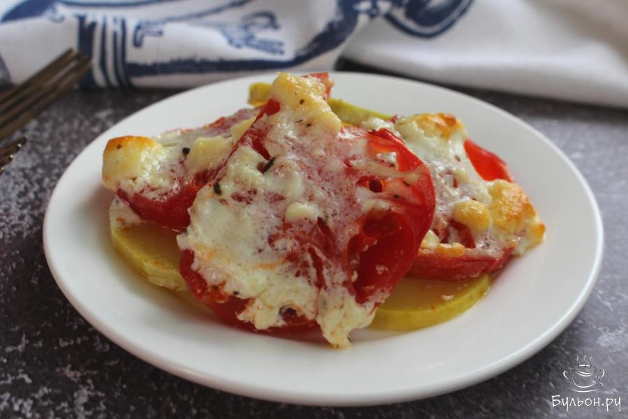 Кабачки с помидорами и сыром фета в духовке - пошаговый рецепт с фото