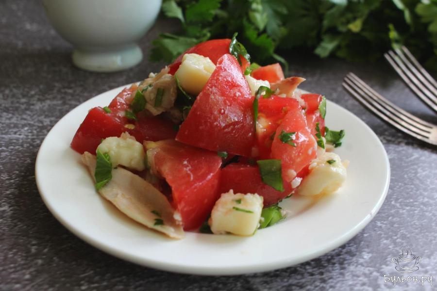 Салат с крабовыми палочками помидорами и сыром. Рецепт пошагово