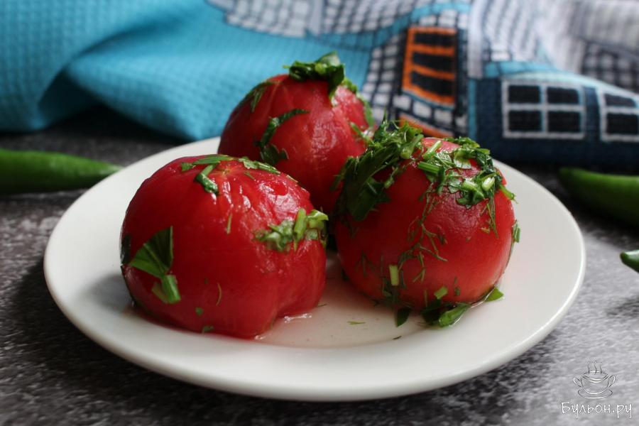 Быстрые квашеные помидоры целиком