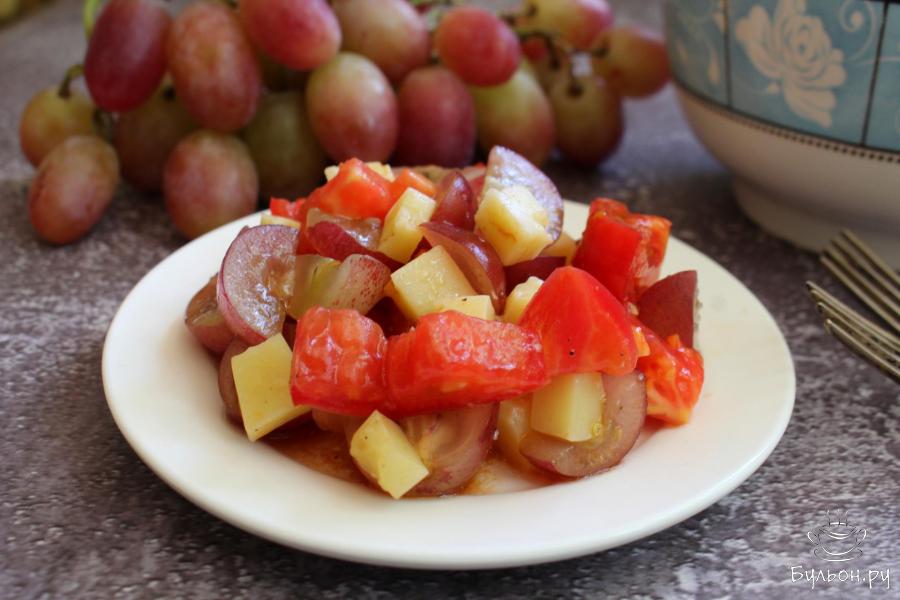 Салат из помидоров, винограда и сыра - пошаговый рецепт с фото
