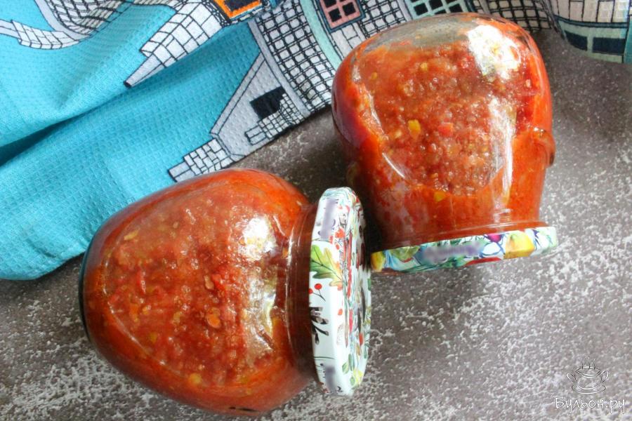 Томатный соус на зиму с грушами и овощами