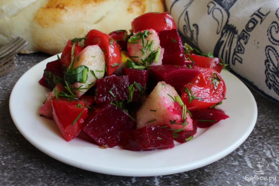 Свекольный салат с помидорами и грушами - пошаговый рецепт с фото