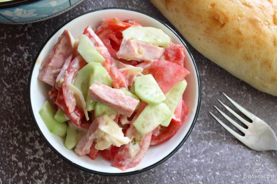 Овощной салат с ветчиной и сыром - пошаговый рецепт с фото