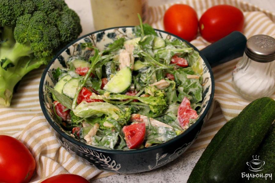 Овощной салат со свининой, хреном и сметаной - пошаговый рецепт с фото