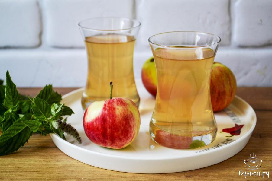 Яблочный зеленый чай с листьями смородины - пошаговый рецепт с фото