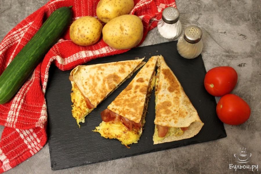 Закуска из лепешки с картошкой и хамоном Закуска из лепешки с картошкой и хамоном