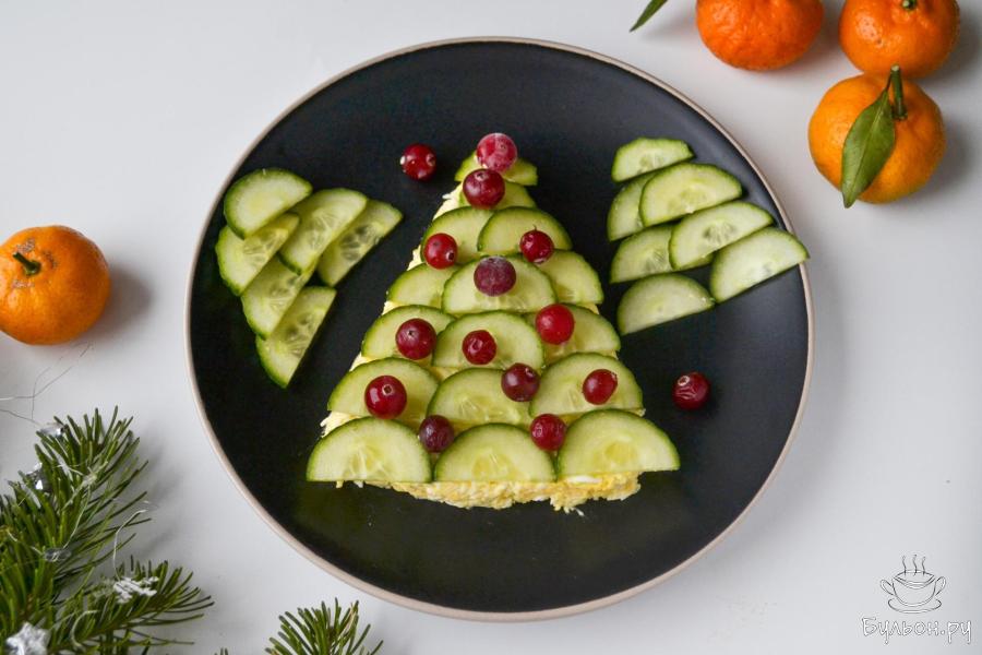 Салат Елочка с огурцом Салат Елочка с огурцом