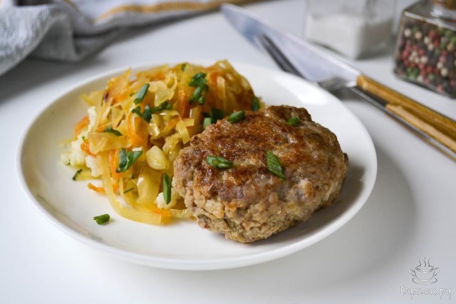 Мясные котлеты на сковороде Мясные котлеты на сковороде