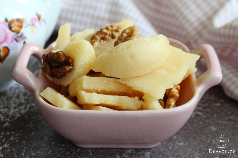 Молочный сахар с грецкими орехами Молочный сахар с грецкими орехами