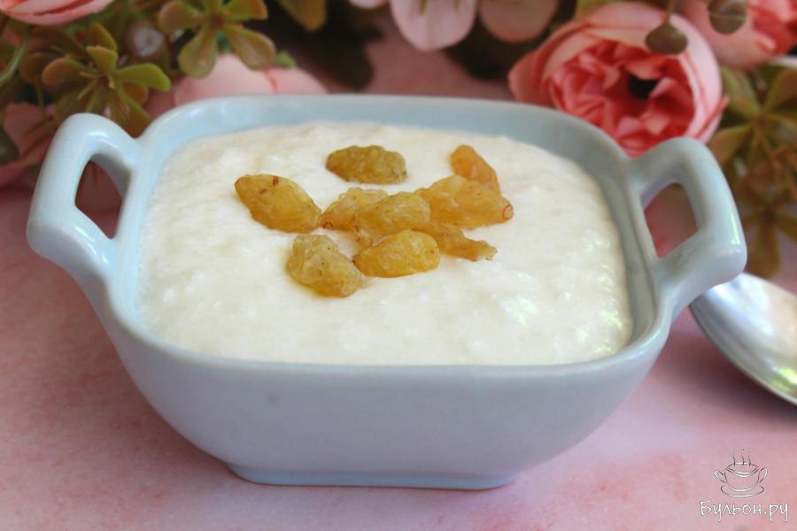 Рисовое пюре с творогом и изюмом