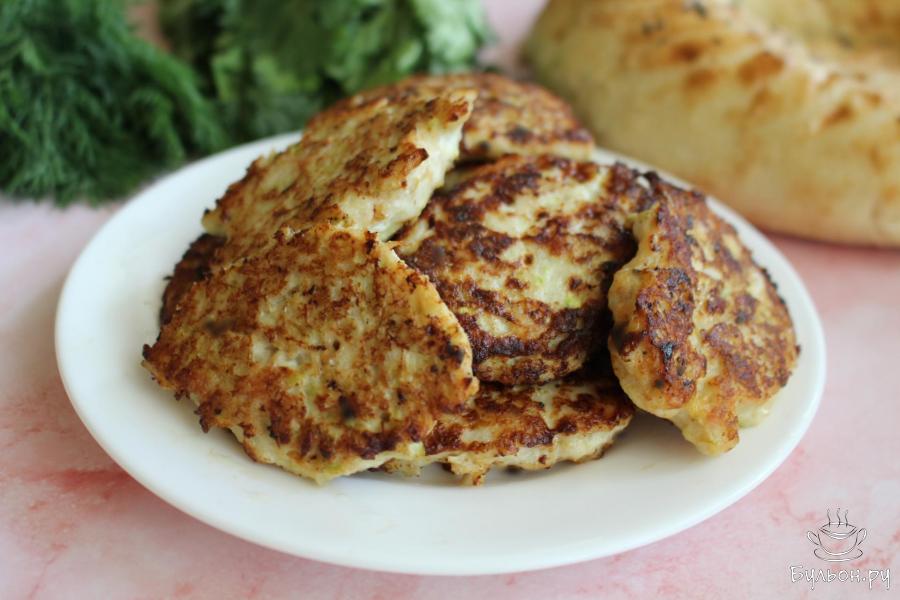 Котлеты из куриного фарша с кабачками Котлеты из куриного фарша с кабачками