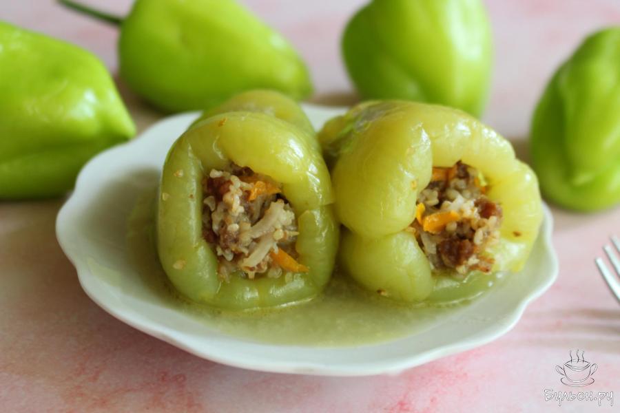 Фаршированные перцы с фаршем и пшеничной крупой
