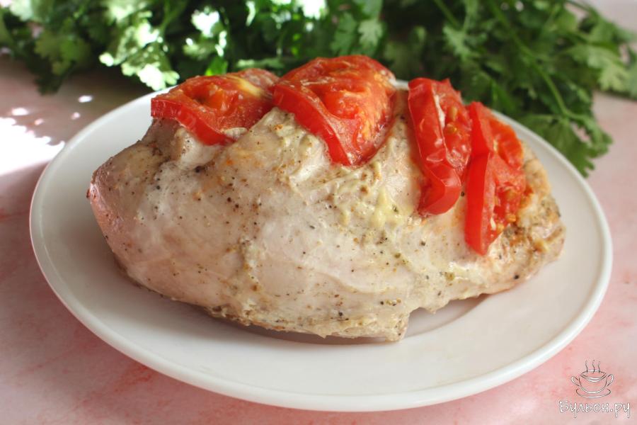 Куриная грудка с помидорами в духовке