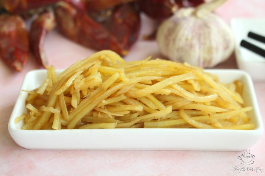 Картошка по-корейски с чесноком