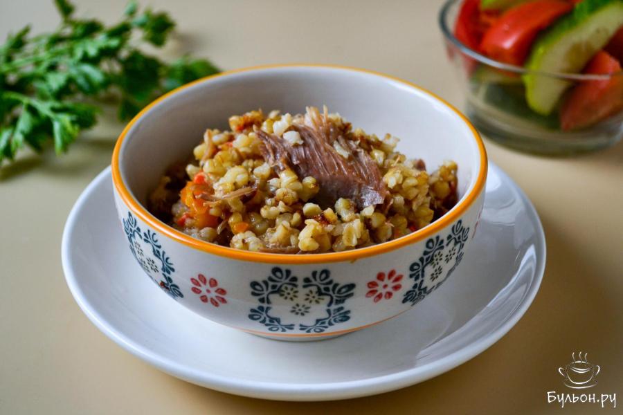 Каша перловая с тушенкой