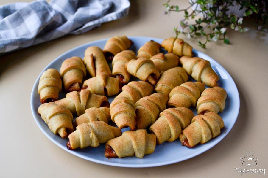 Рогалики на рассоле с вареньем