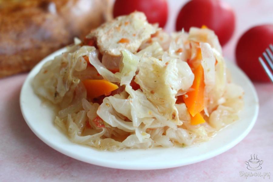 Тушеная капуста с курицей в фольге в духовке