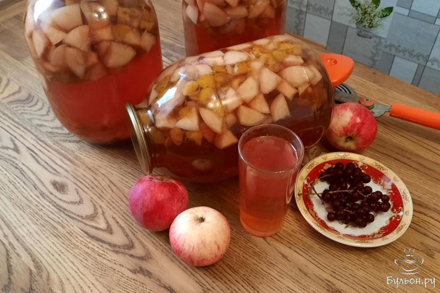 Компот из яблок, желтой сливы и черемухи на зиму