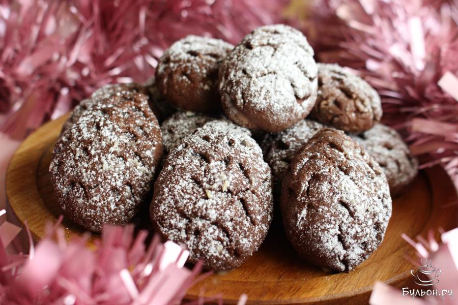 Новогоднее шоколадное печенье Шишки