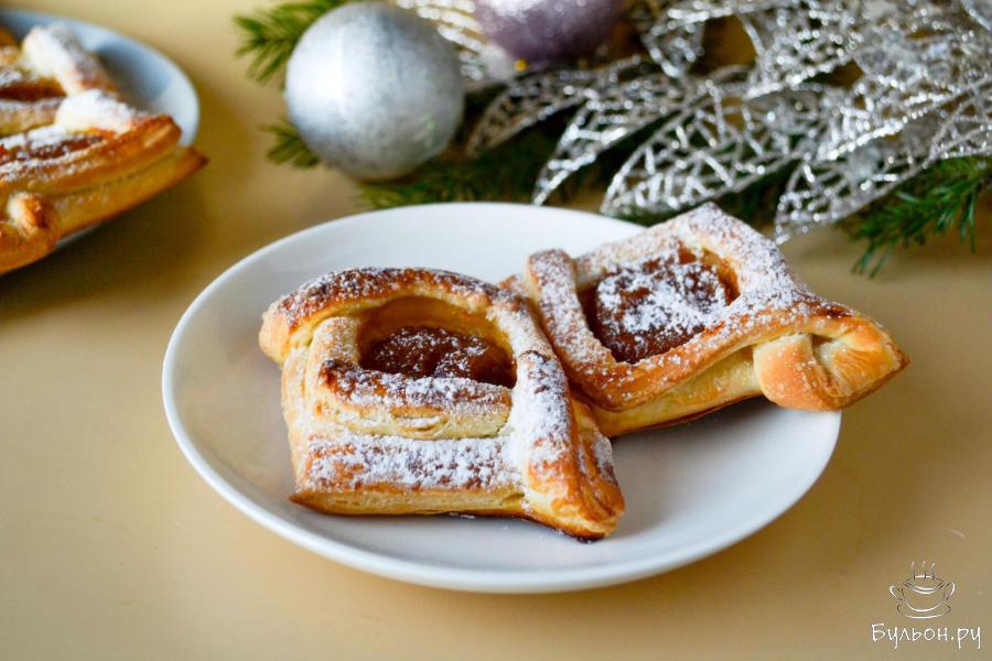 Слойки с повидлом в духовке