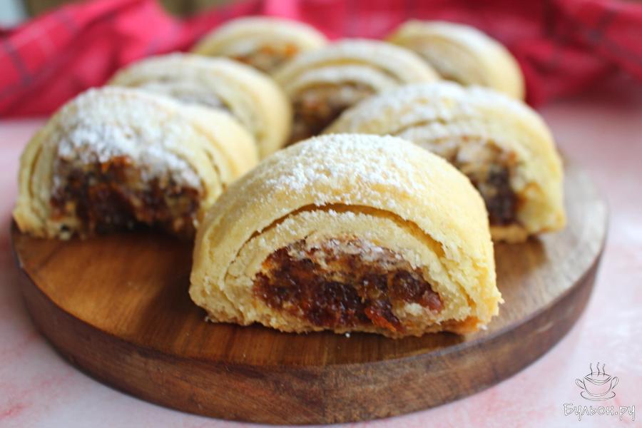 Нарезное печенье с курагой и орехами