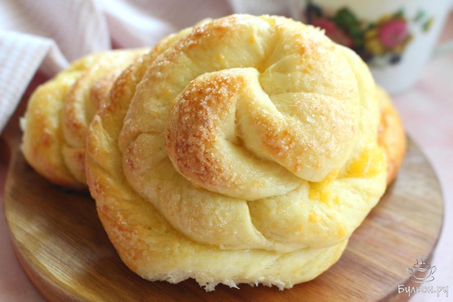 Турецкие сахарные дрожжевые булочки